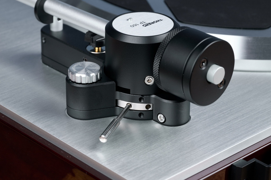 thorens-td-404-dd-tonarm-einstellung-1-1080x720.jpg