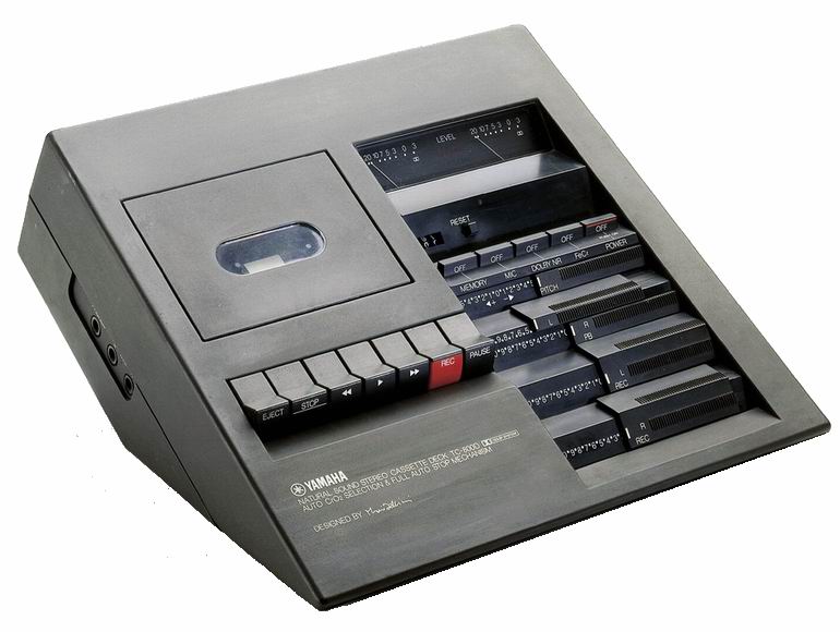 yamaha Stereo Cassette Deck TC-800D, 1975.jpg