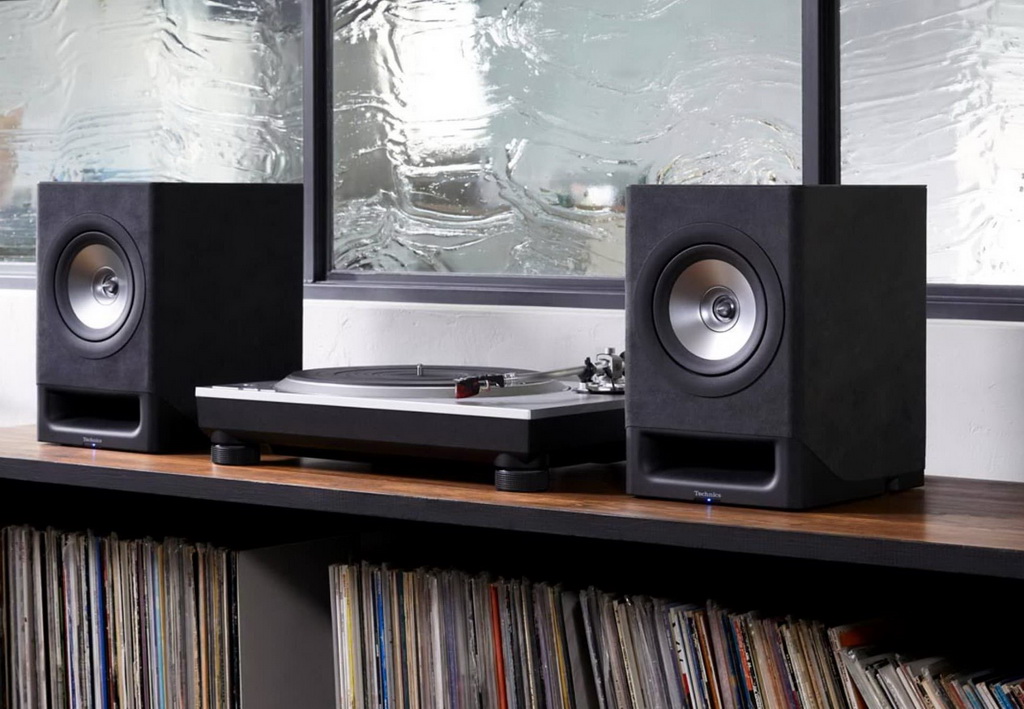Technics-SC-CX700.jpg