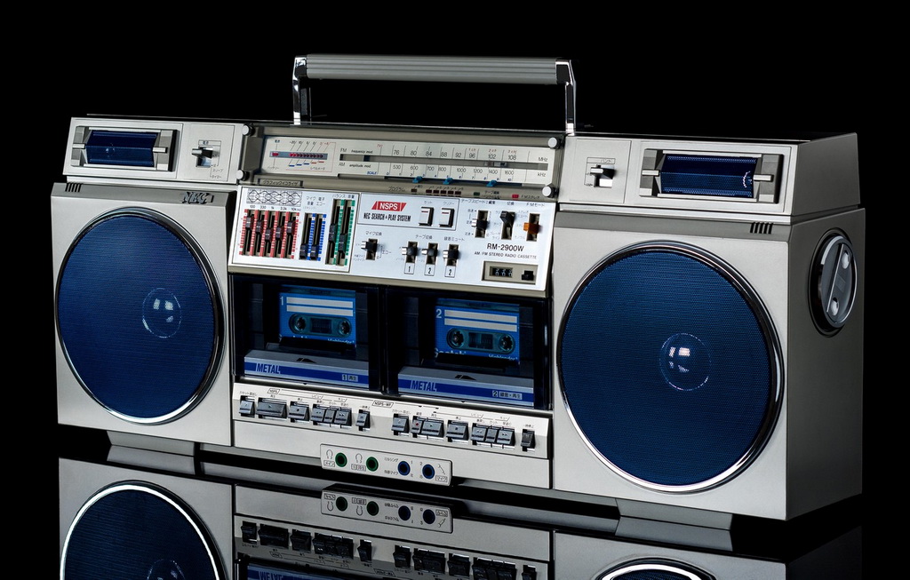 boombox-ghettoblaster-nec-rm-2900w.jpg