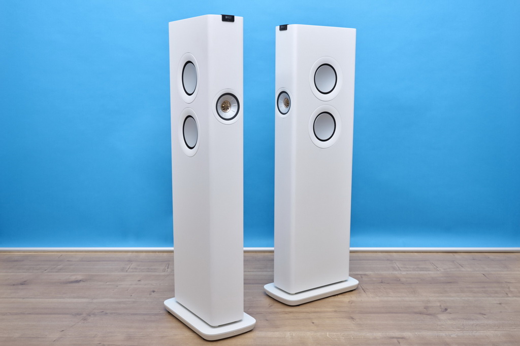 kef-ls60-wireless-beide-ganz-schraeg2-1536x1024.jpg