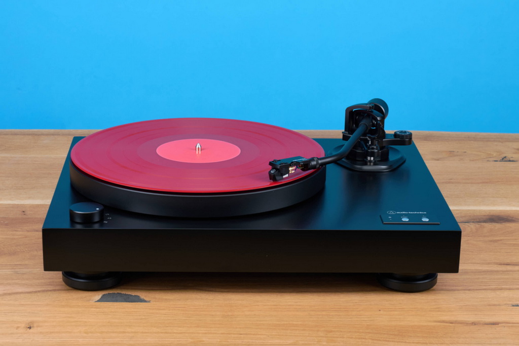 audio-technica-at-lp8x-vorderseite-frontal-1080x720.jpg