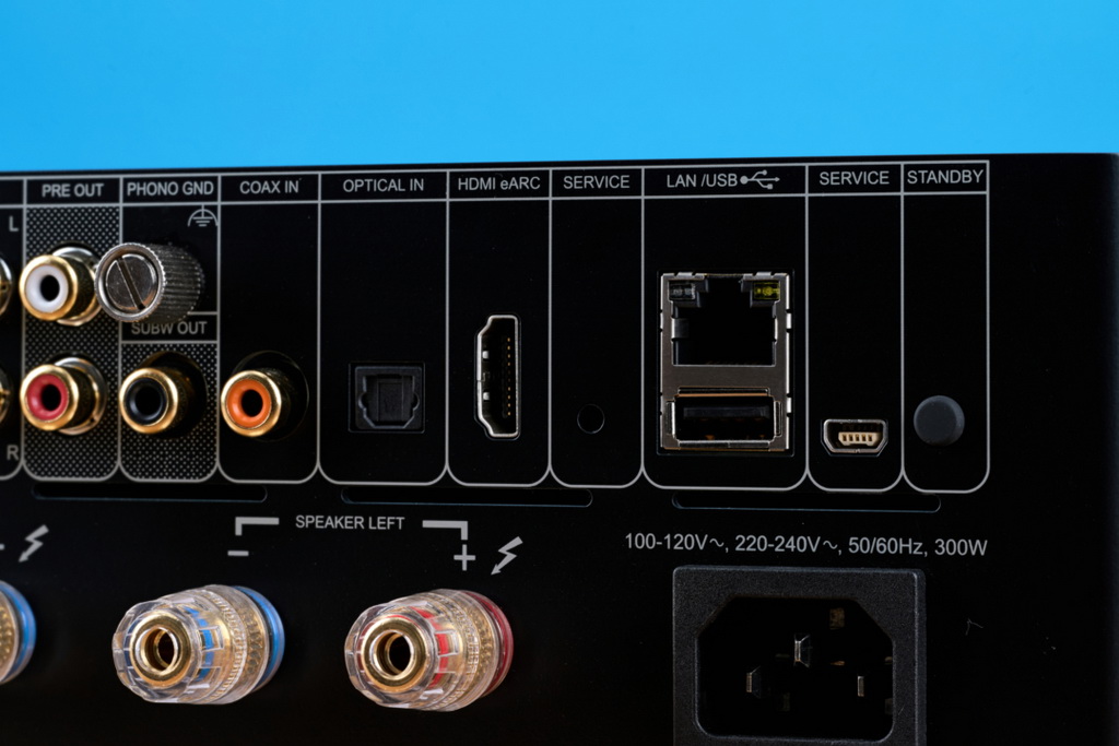 nad-c700-v2-anschluesse-4-1080x720.jpg