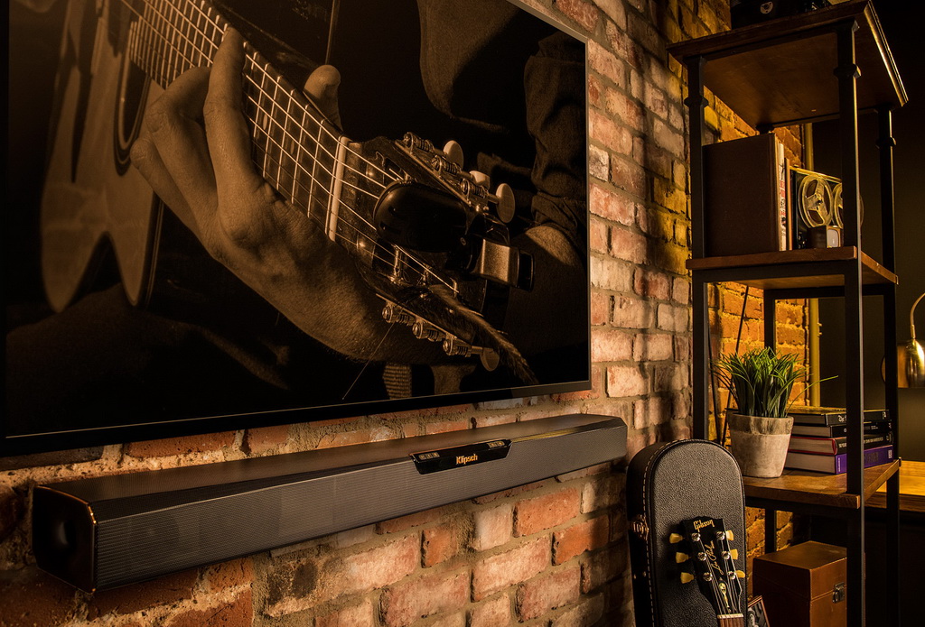 Klipsch RSB-3 lifestyle.jpg