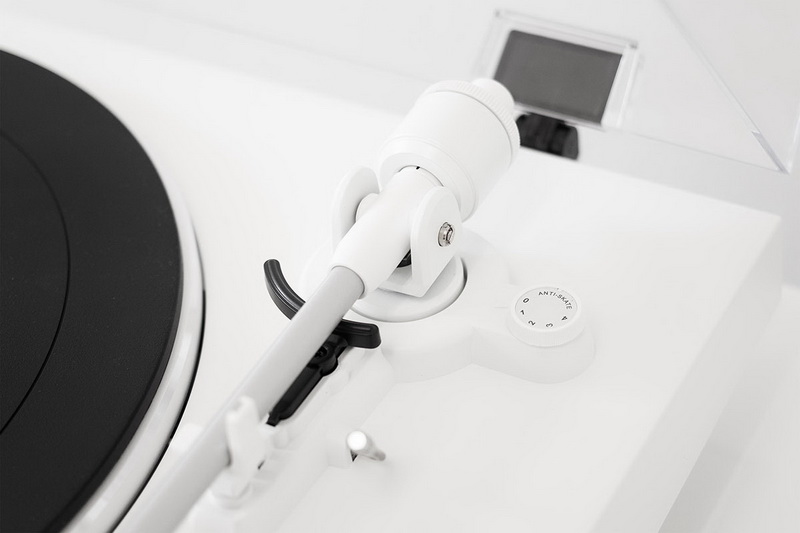 Audio-Technica AT-LP3 white 2511.jpg