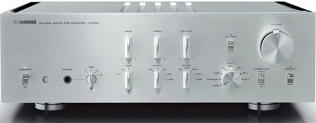 Yamaha C-5000 sil 1.jpg