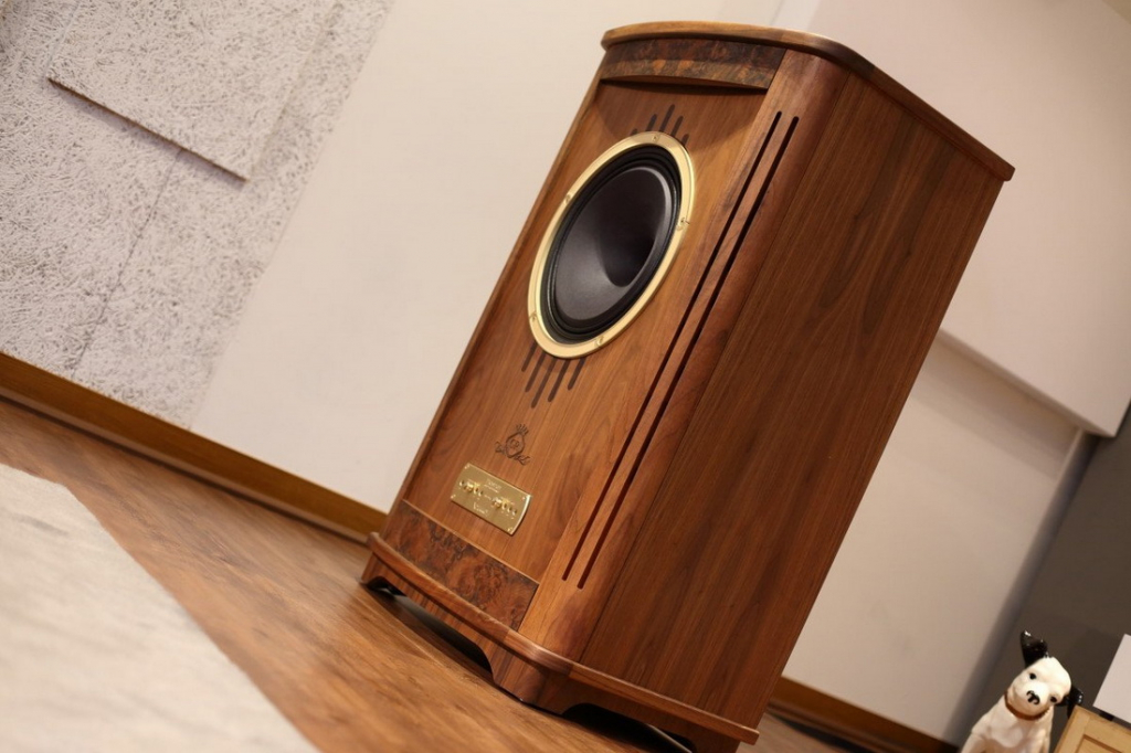 Tannoy Canterbury GR 3.jpg