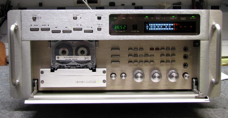 Phase Linear 7000 MK-II.jpg