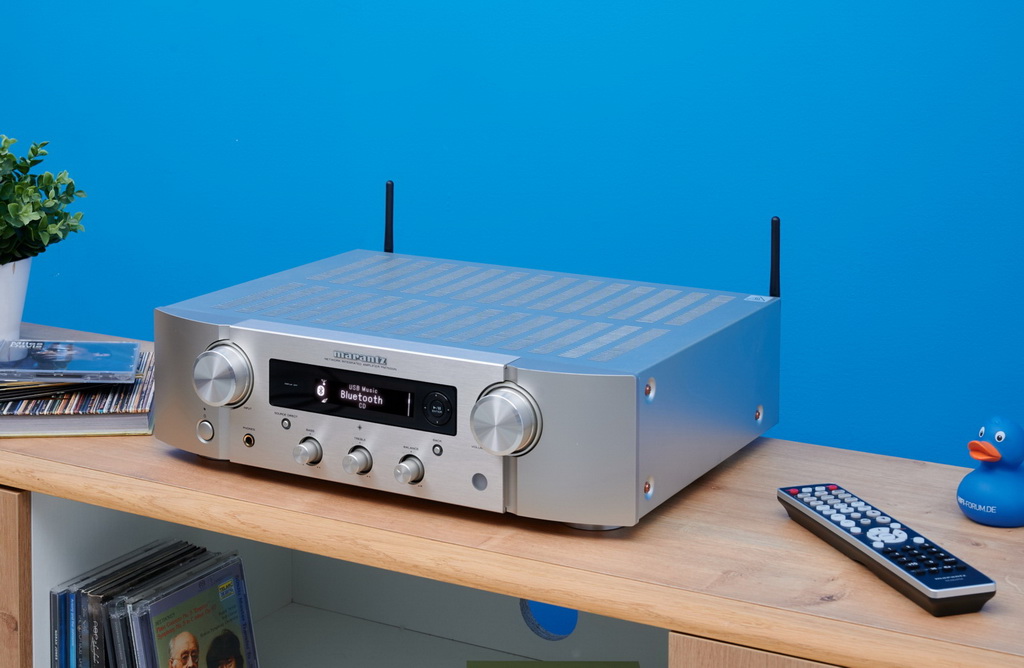 marantz-pm-7000n-titelbild-schraeg-2048x1024.jpg