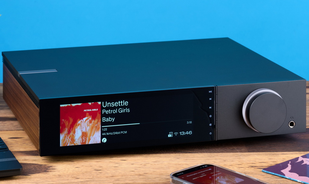cambridge-audio-evo-300-titelbild-2048x1024.jpg