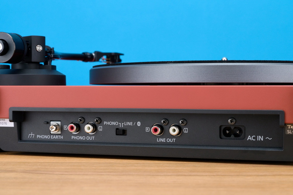 technics-sl-40cbt-anschluesse-2048x1365.jpg