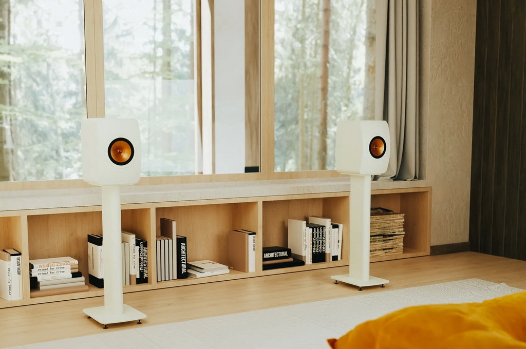 kef_ls50_meta_1010 13.jpg