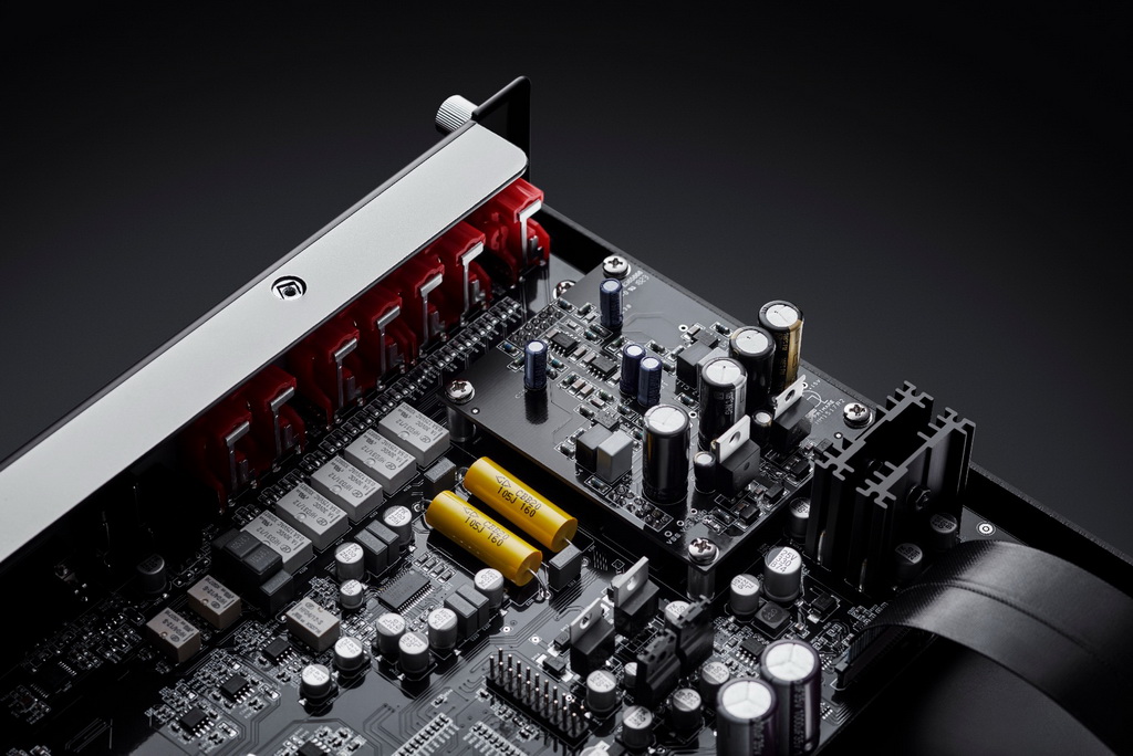 primare_i15_integrated_amplifier_10.jpg