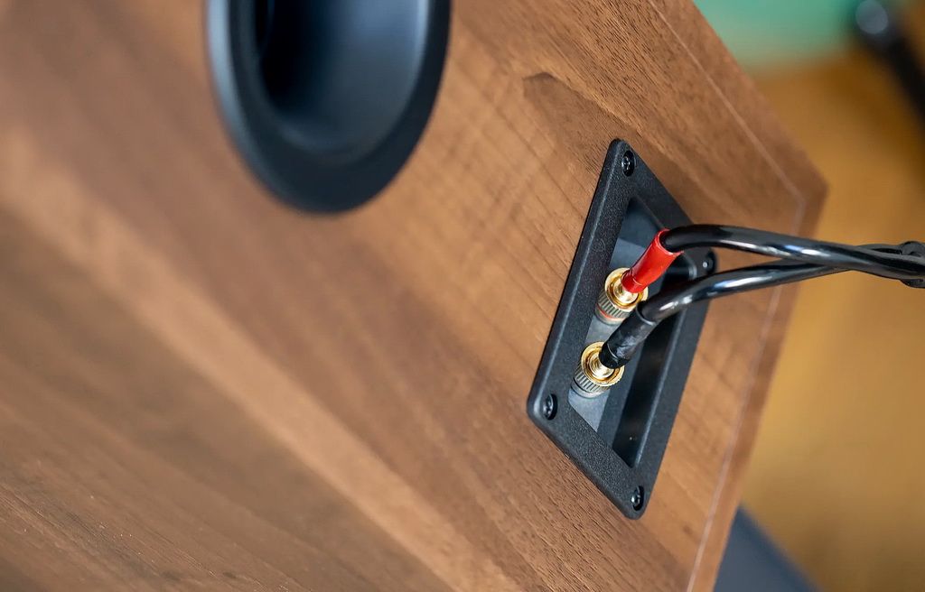 KEF-Q-Concerto-Meta-8.jpg