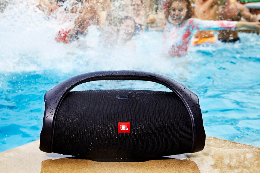 JBL BoomBox lifestyle 1.jpg