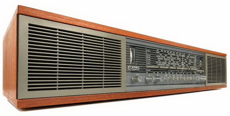 bang olufsen beomaster 900.jpg