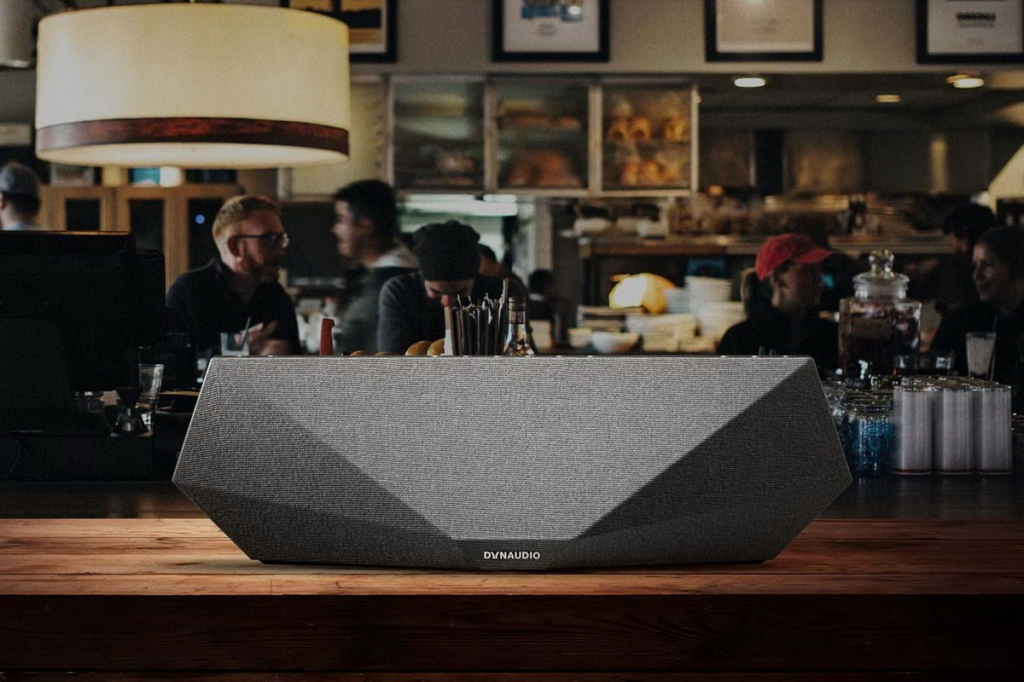 Dynaudio Music 5 lifestyle 3.jpg
