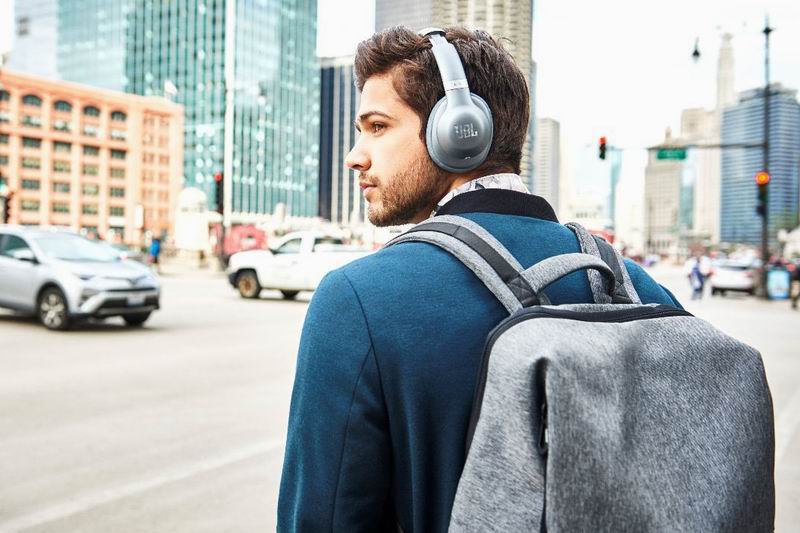 JBL Everest 750 5.jpg