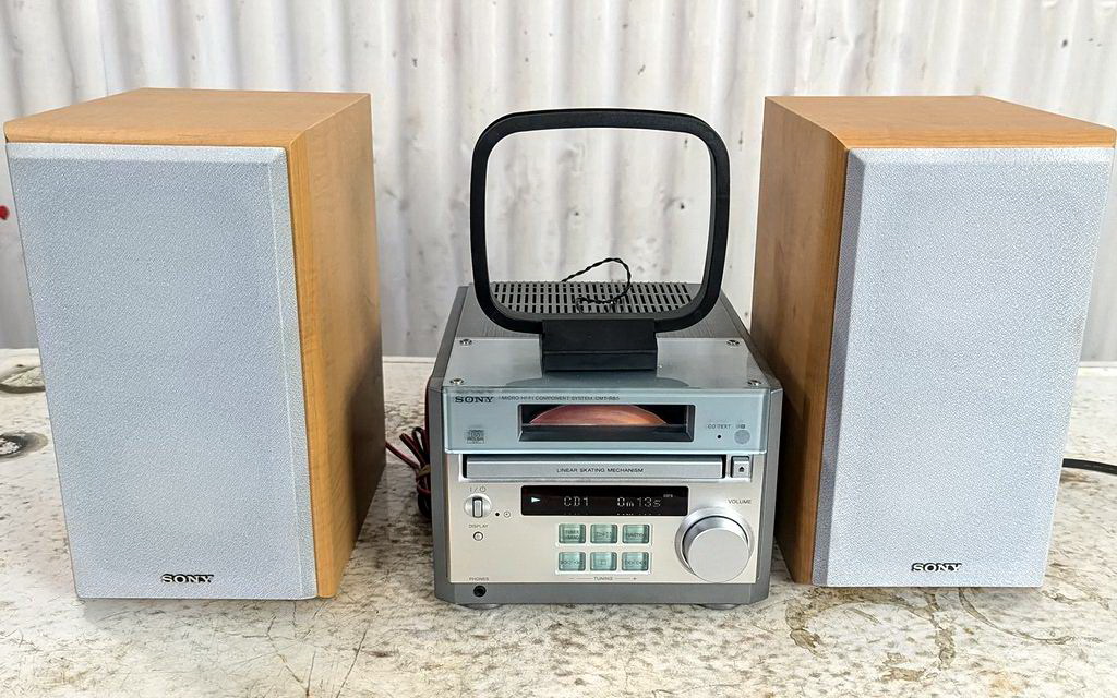 Sony CMT rb5 43.jpg