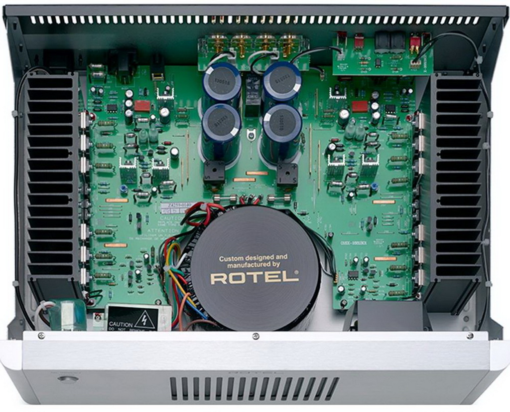 Rotel RB-1552 MKII sil 1.jpg