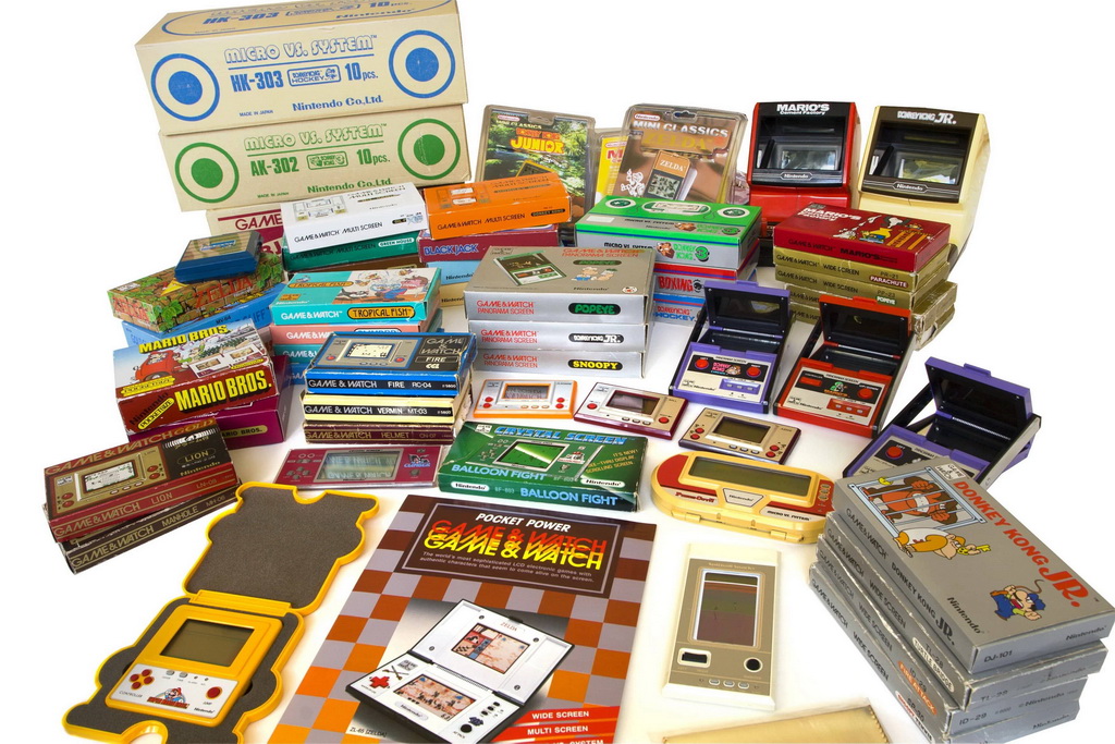 nintendo-game-and-watch.original (1).jpg
