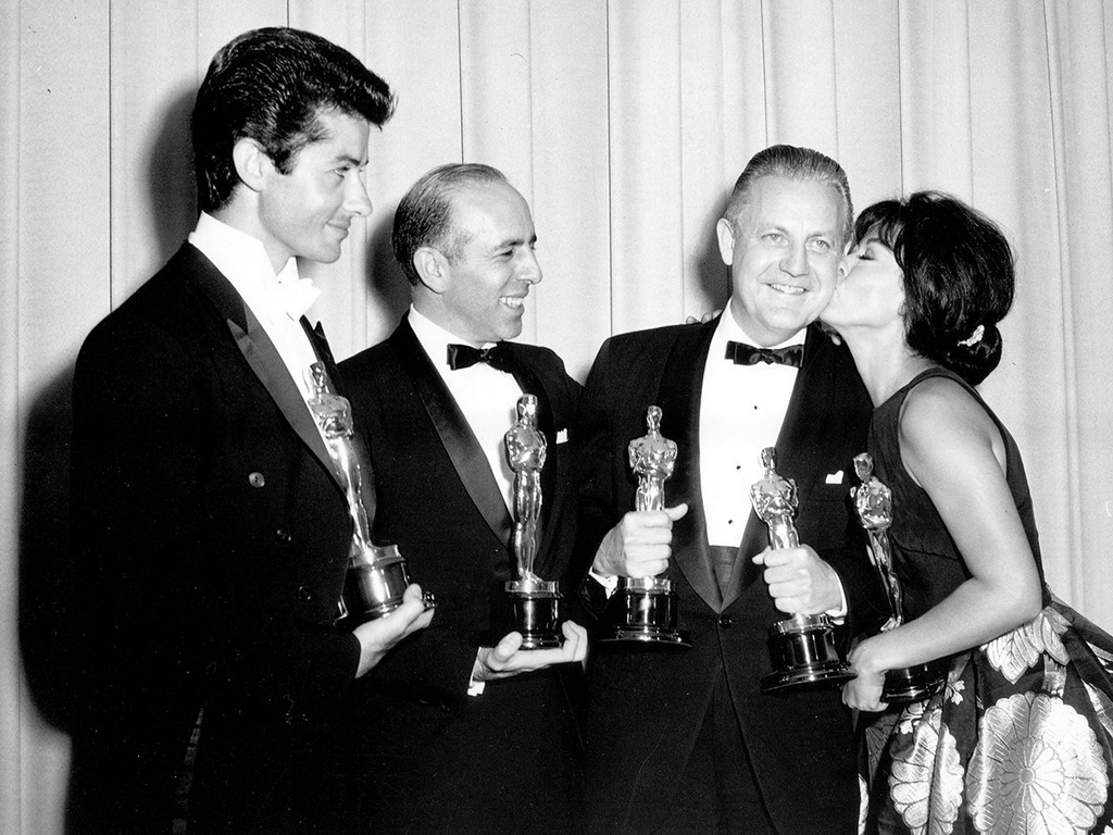 Robert Wise director 223.jpg