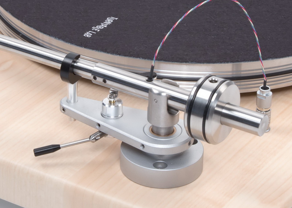 vpi-playerturntable-maple-tonearm_1800x.jpg