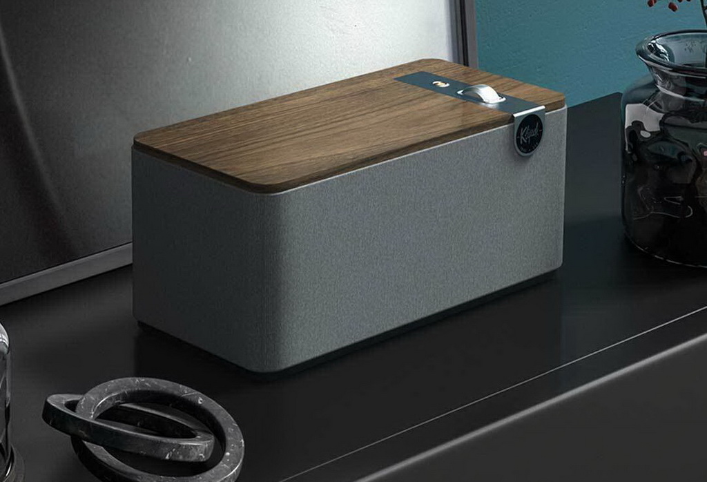 Klipsch-The-One-Plus-on-dresser-MOBILEd.jpg