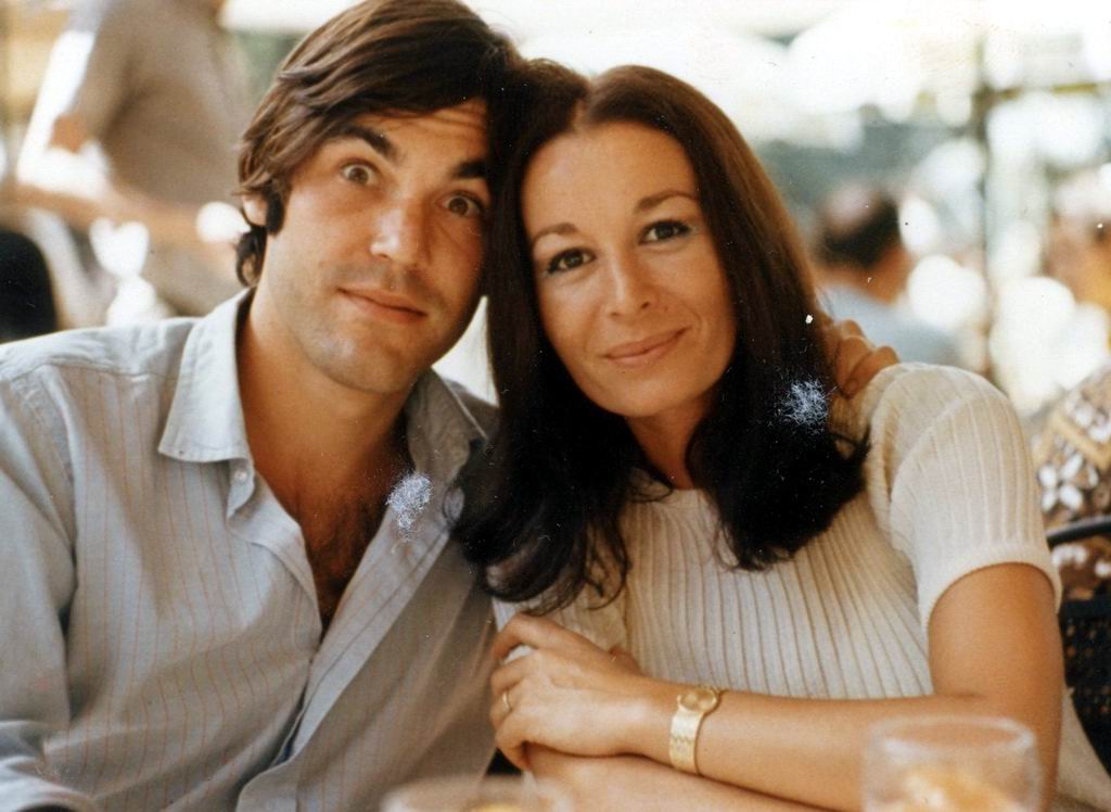 Oliver Stone wife 1.jpg