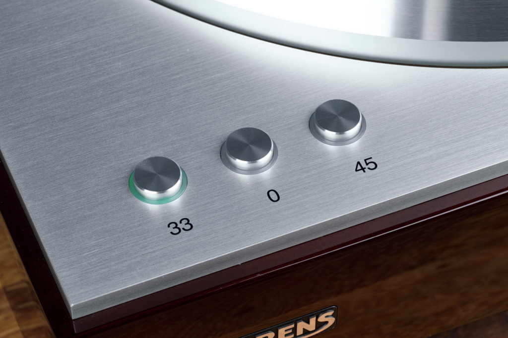 thorens-td-404-dd-bedienfeld-geschwindigkeit-1080x720.jpg
