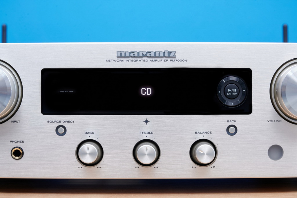 marantz-pm7000n-detail-front-1080x719.jpg