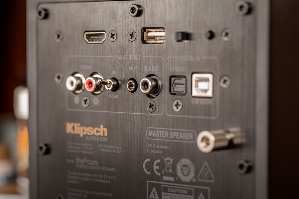 202010_klipsch_back_detail.jpg