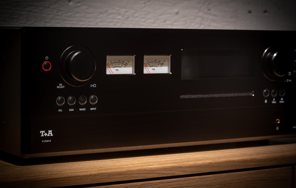 t+a-r2500r-hifi-receiver-highend-verstaerker-muenchen-1.jpg