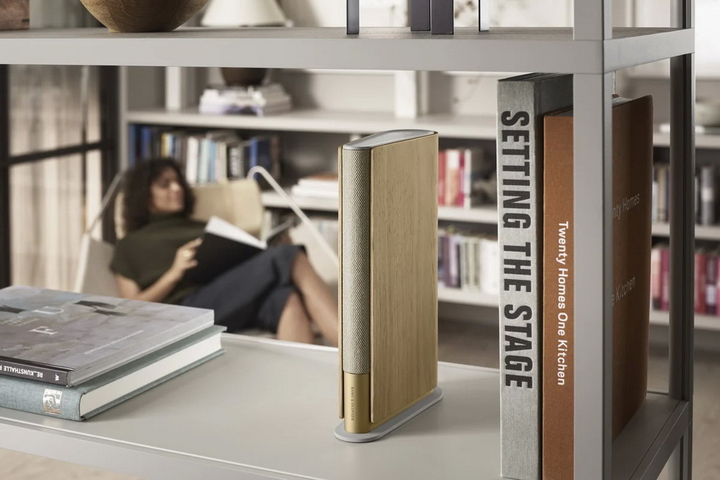 bang-olufsen-beosound-emerge-book-speakers-4.jpg