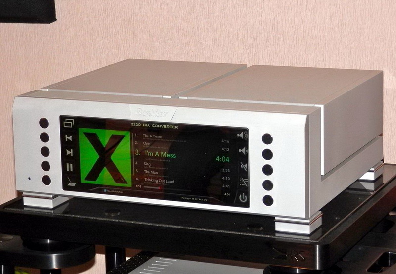 Boulder 2120 DAC.jpg