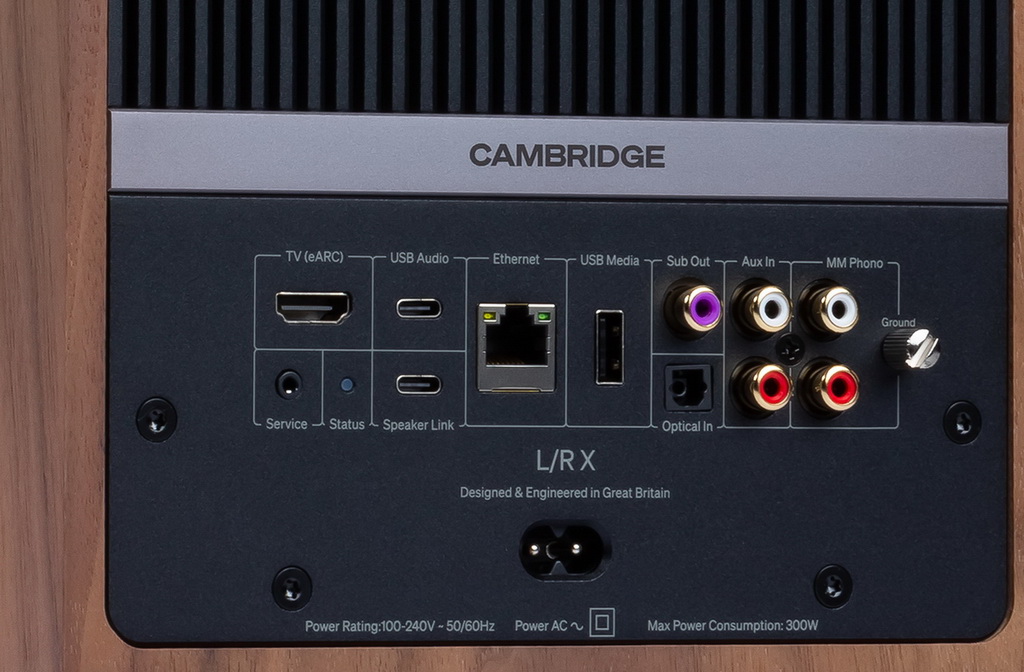 cambridge-audio-lr-x-rueckseite-anschluesse.jpg