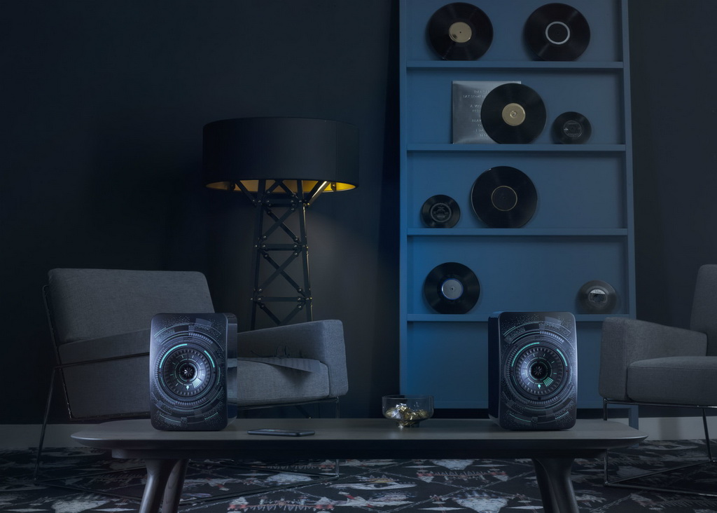 KEF LS50 WIRELESS LIFESTYLE 56.jpg