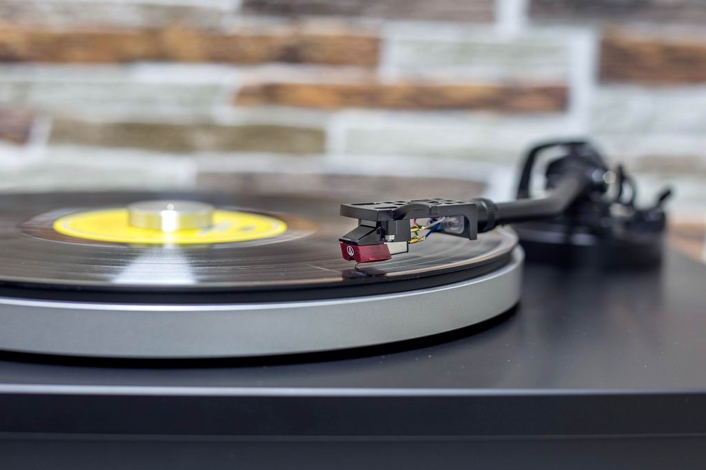 Audio-Technica AT-LP5 546.jpg