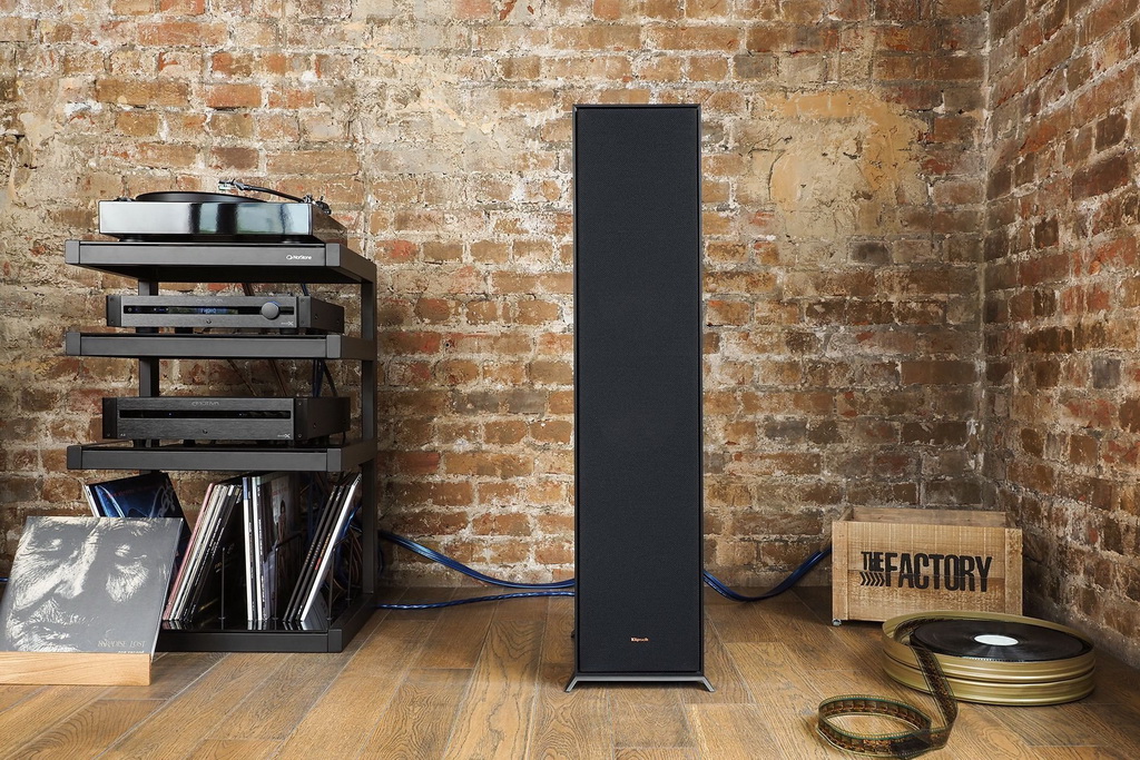 Reference R-600F 8.jpg