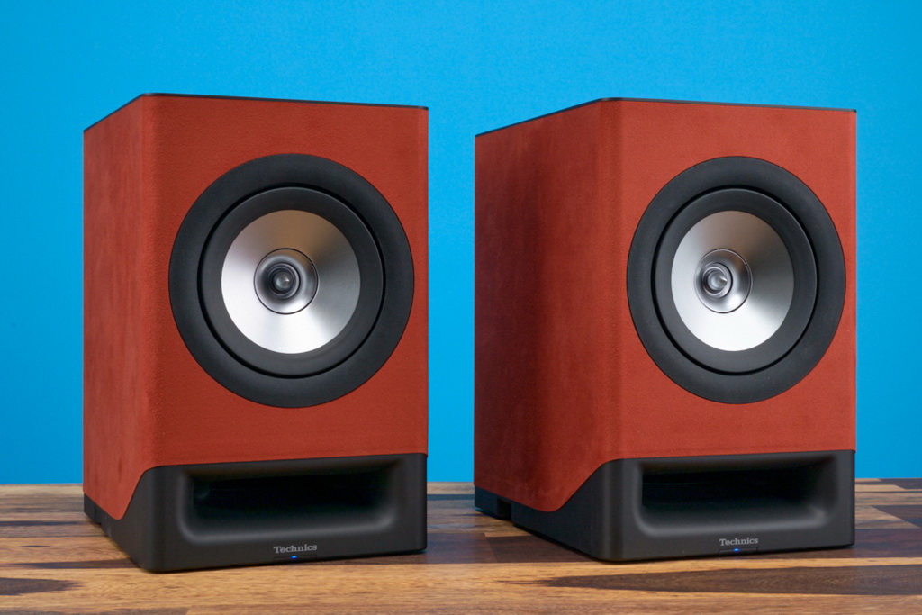 technics-sc-cx700-paar-vorderseite-perspektive-links-1080x720.jpg