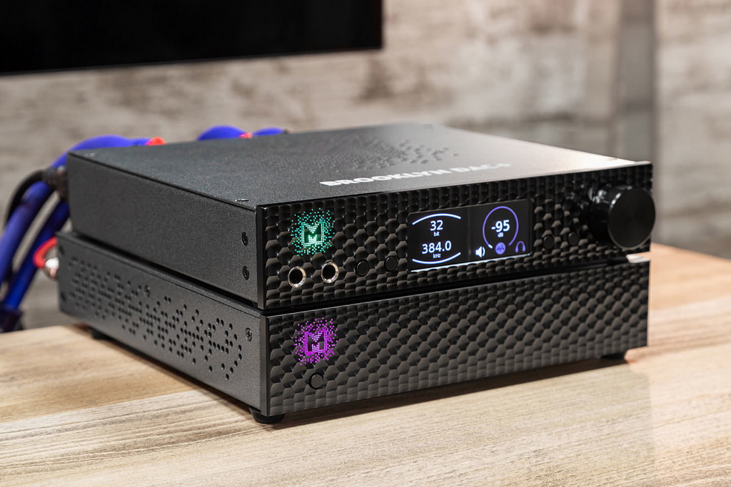 Mytek Brooklyn AMP 5.jpg