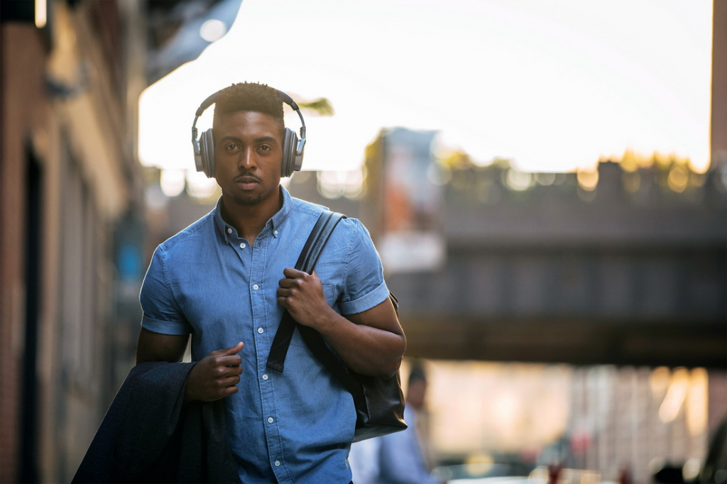 Audio-Technica-ATH-DSR9BT-009 (1).jpg