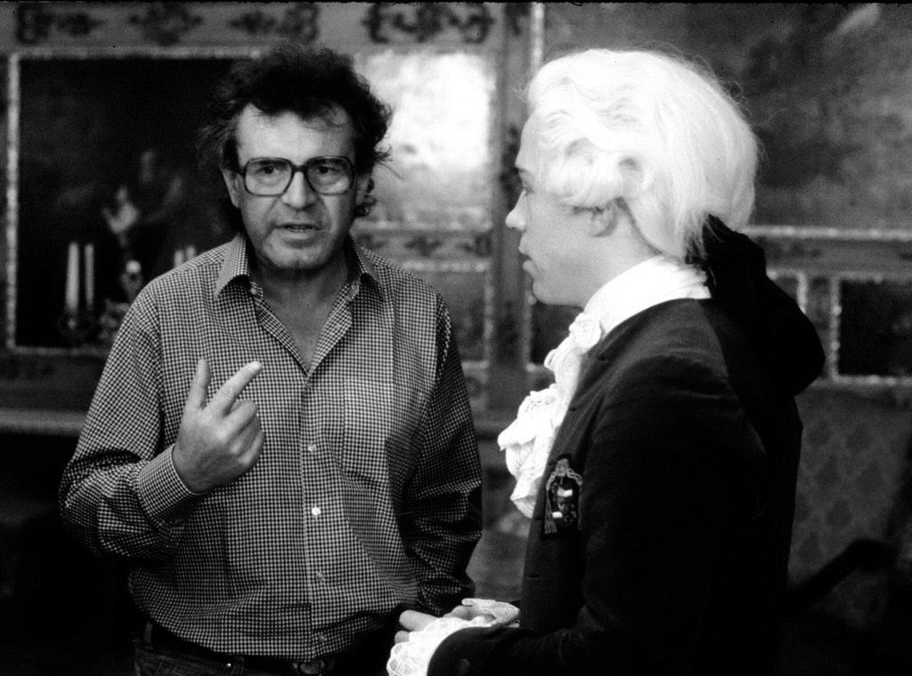 Milos-Forman-Tom-Hulce-Amadeus.jpg