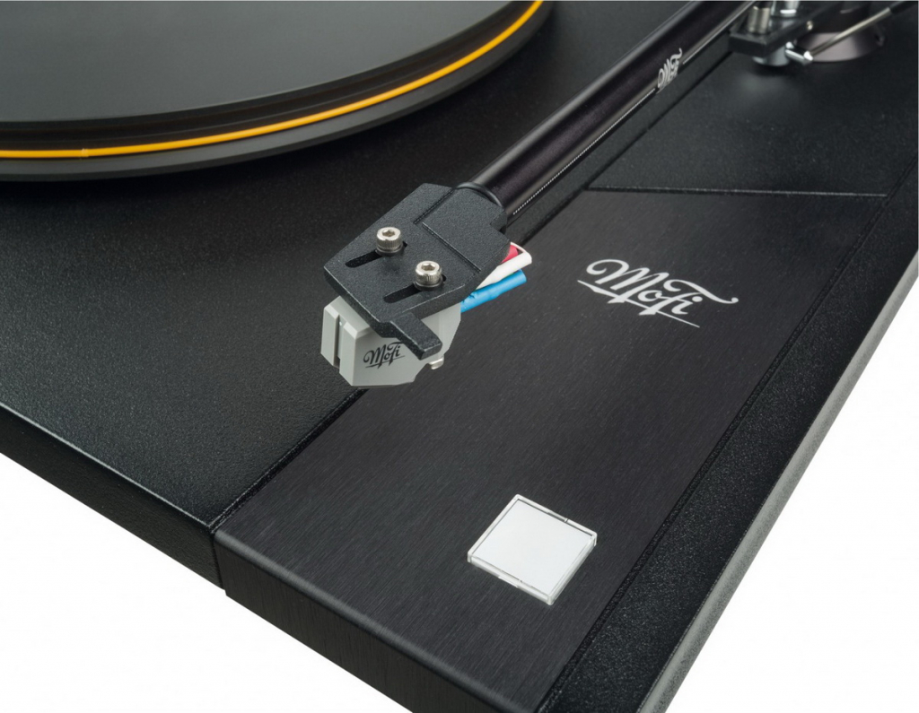 mofi studiodeck 02.jpg