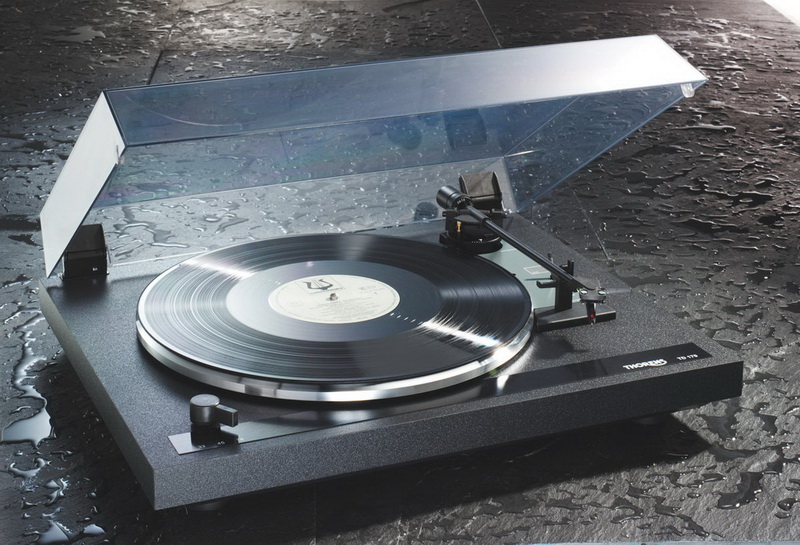 Thorens-TD-170-1-Noir_L1_1200.jpg