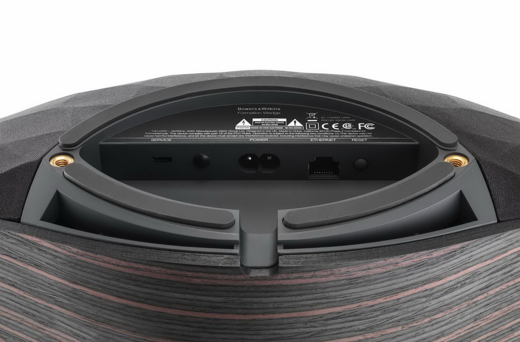 Low-Formation-Wedge-Black-Connection-Panel-Detail.jpg