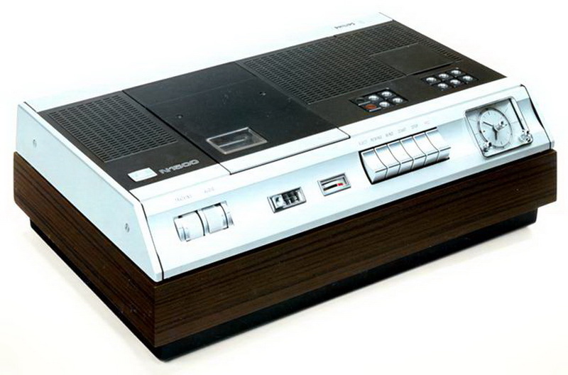 video_cassette_recorder_01 n1500.jpg