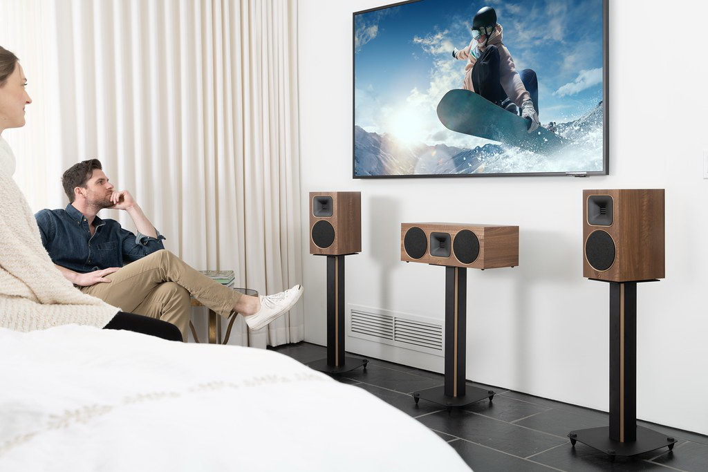 Martin Logan b1 wh 22.jpg