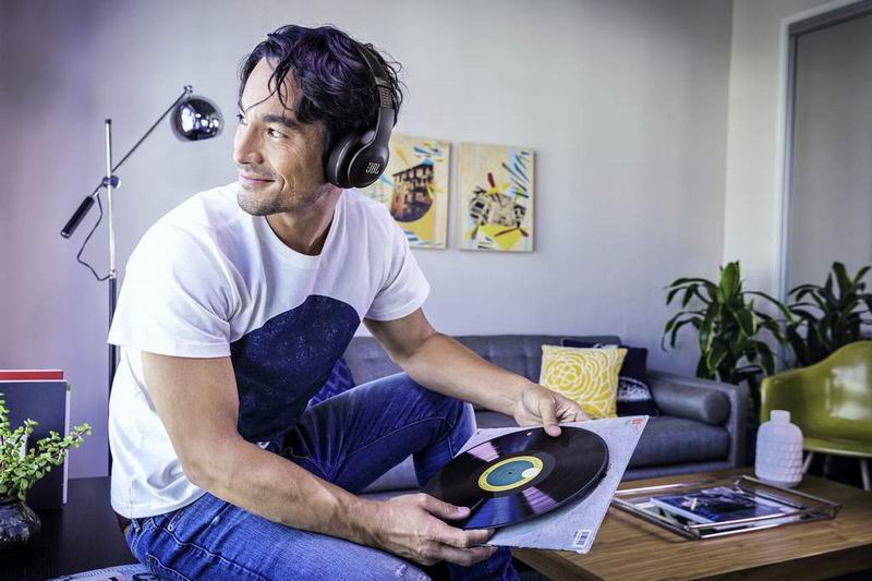 JBL Everest 310 5.jpg