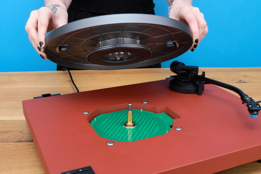 technics-sl-40cbt-teller-antrieb-2048x1365.jpg